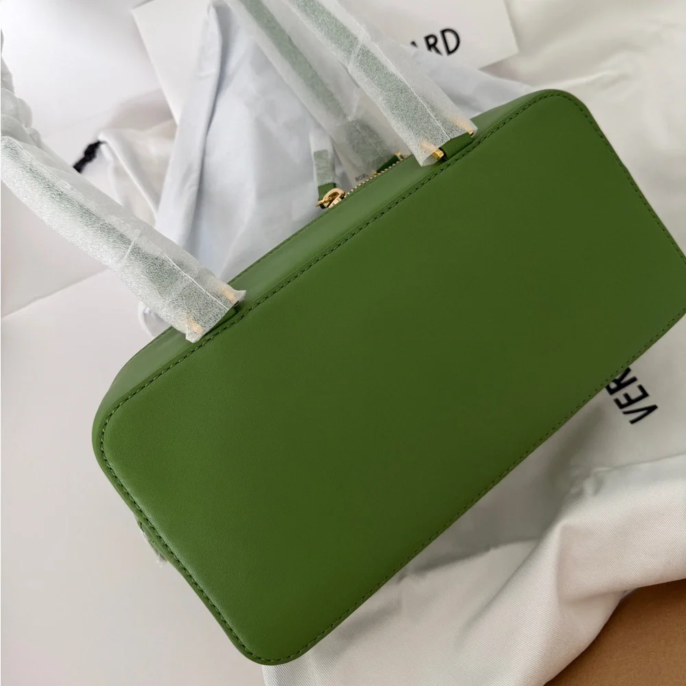Green Leather BOXY Shoulder Bag - Picture 9 of 11
